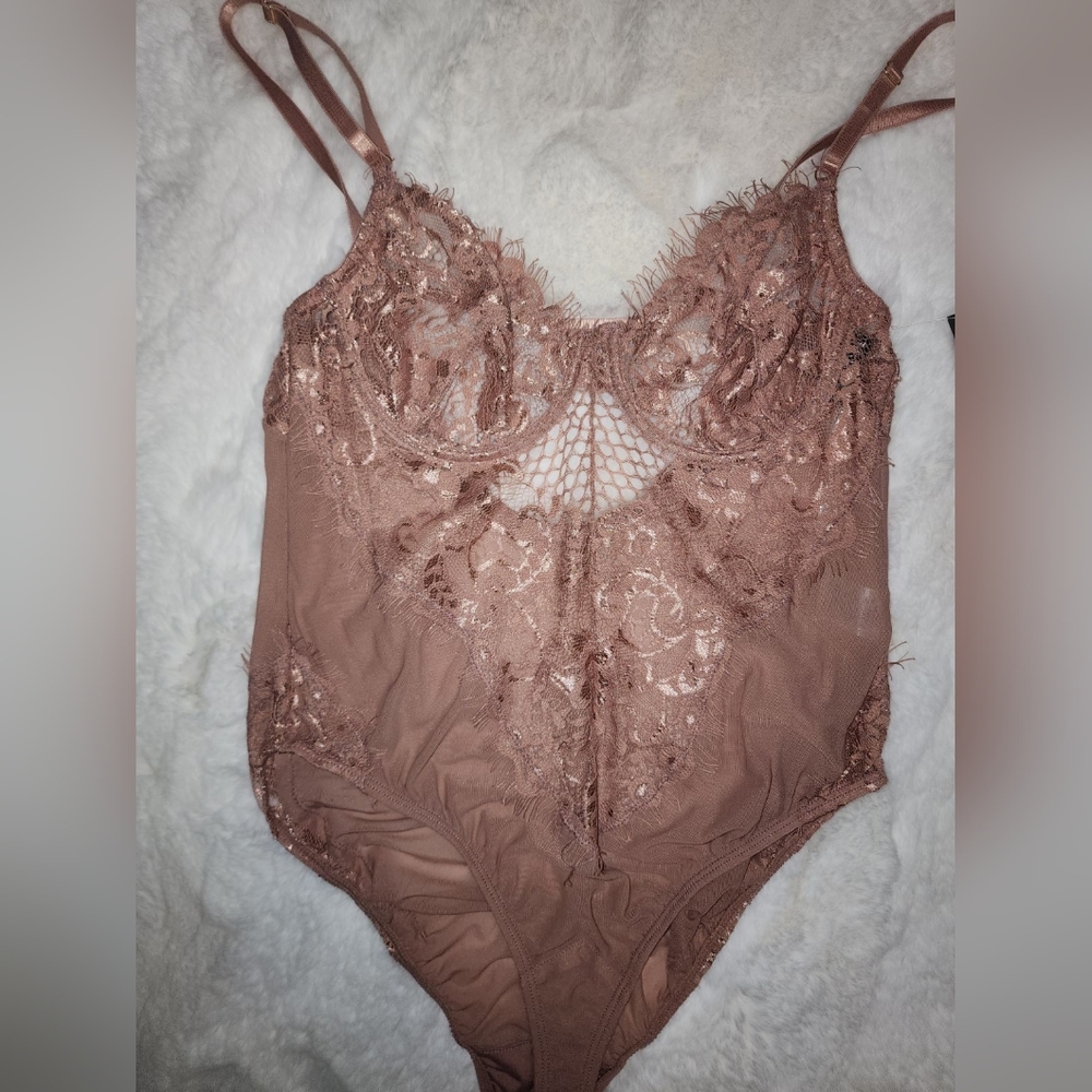 Bodysuit - Picture 2 of 5